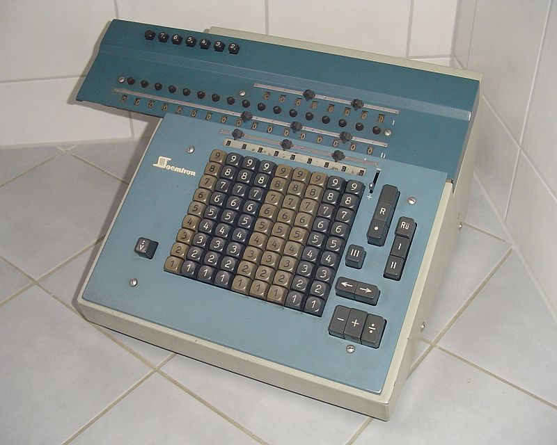 Soemtron_209-421571.jpg